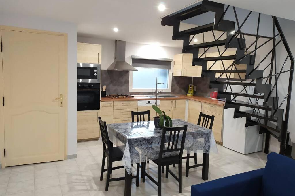 Appartement Neuf Tout Confort Aubenas Exterior photo