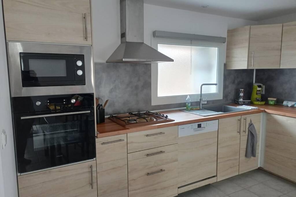 Appartement Neuf Tout Confort Aubenas Exterior photo